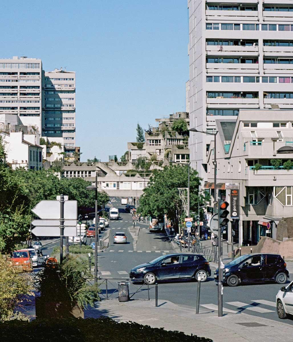 Blick von der Metrostation Mairie d’Ivry: Marat, Tour und Ensemble Jeanne Hachette (rechts), das sich über die Avenue Georges Gosnat entwickelt und Tour Lénine.
Bild: Giaime Meloni