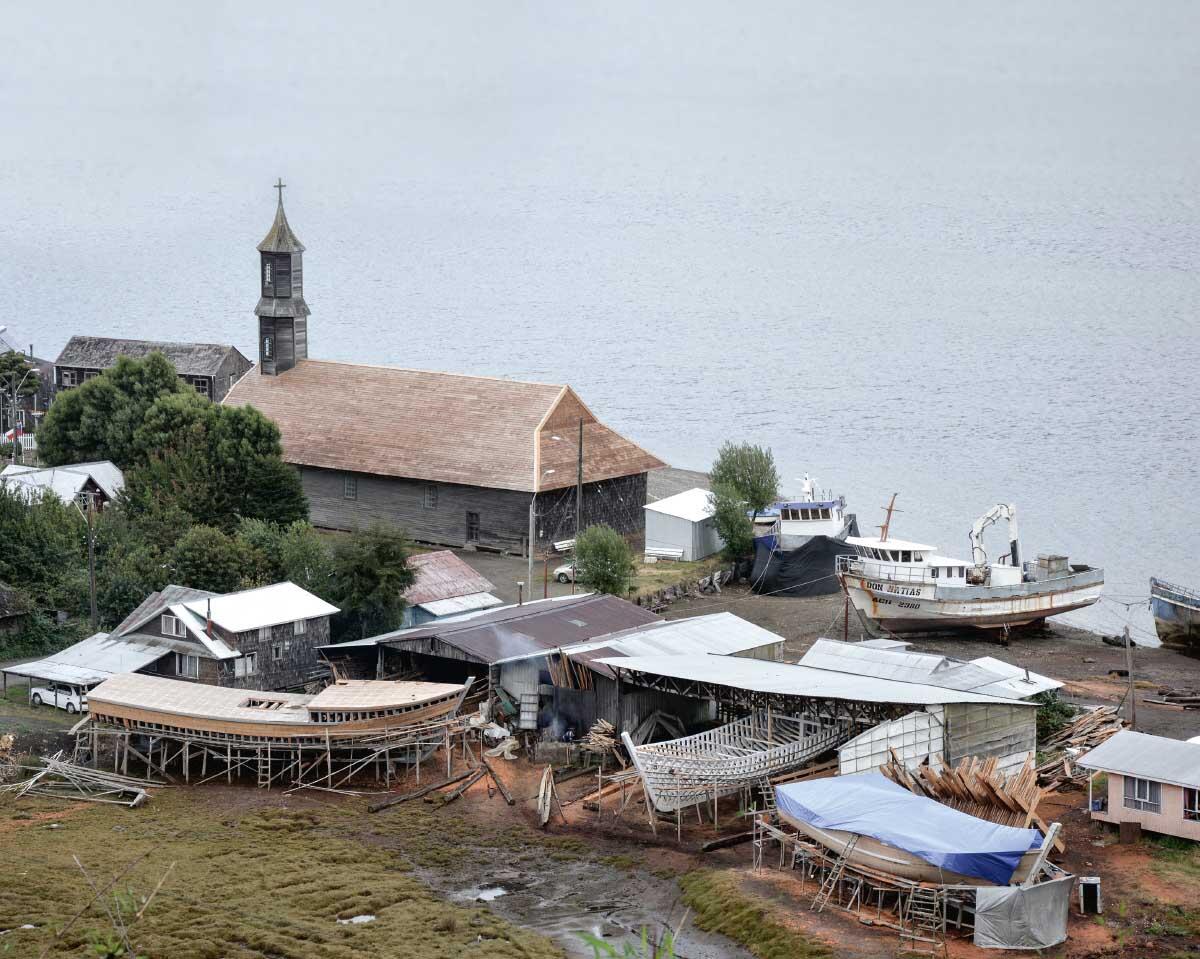 Die Fischerei ist im Archipel der zentrale Wirtschaftszweig, Schiffe und Häuser sind im gleichen Geist gebaut.
Bild: Felix Matschke