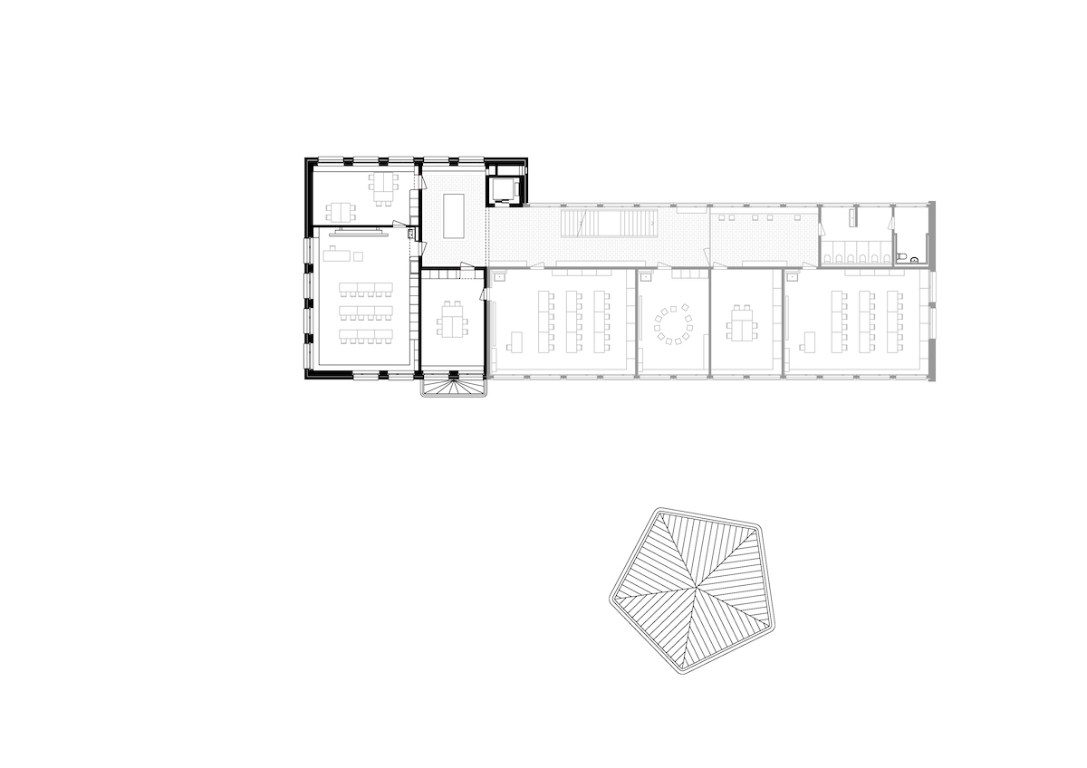 Im 1. Obergeschoss wird die neue Grunddisposition sichtbar und der Bedarf an Gruppenräumen.